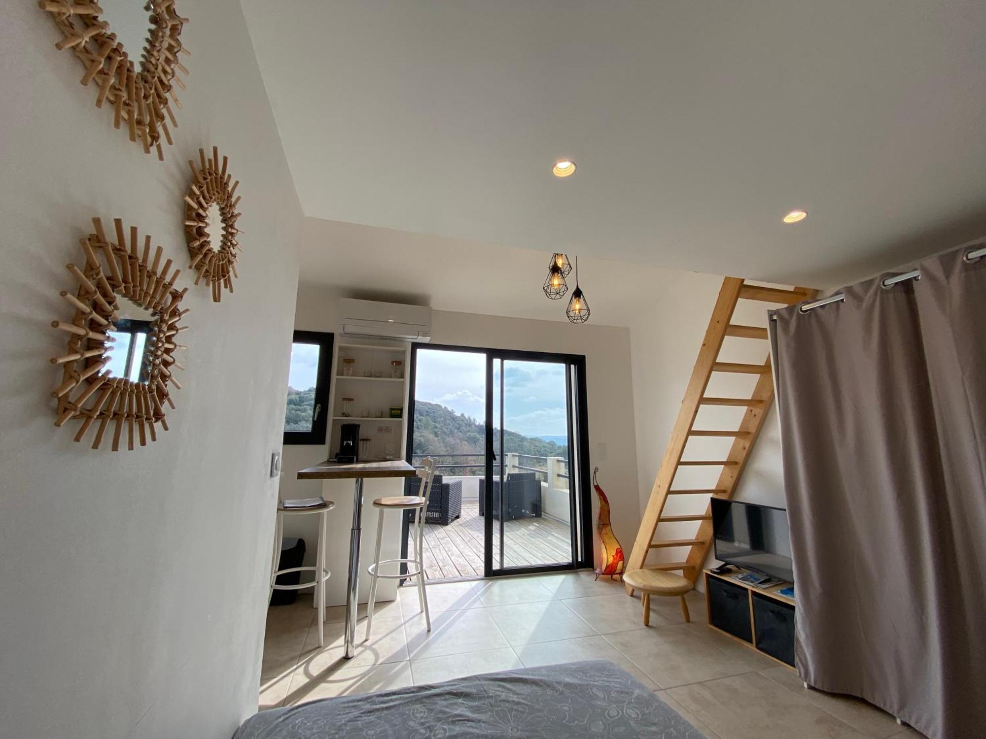 Au Calme, Grande Terrasse Avec Vue Vallee Apartment *